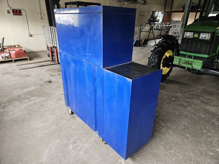 napa-special-edition-rolling-tool-chest-image-4