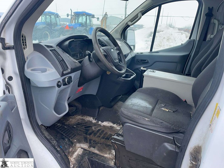 2016-ford-transit-image-18