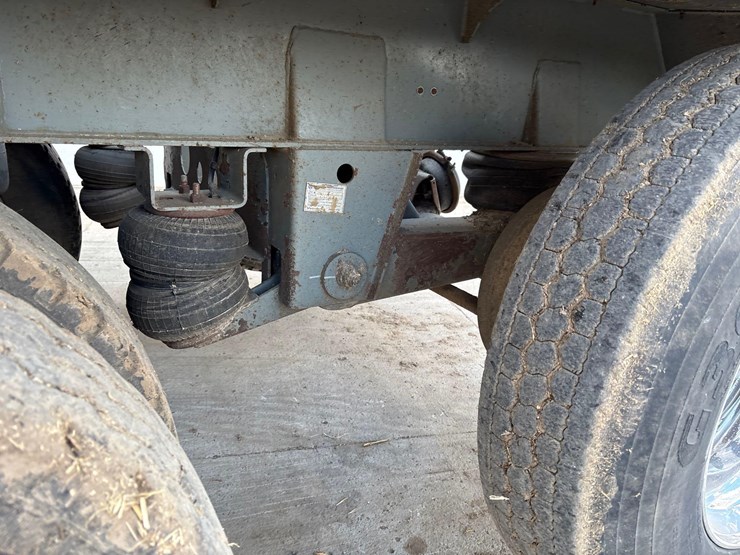 2015-smithco-side-dump-image-38