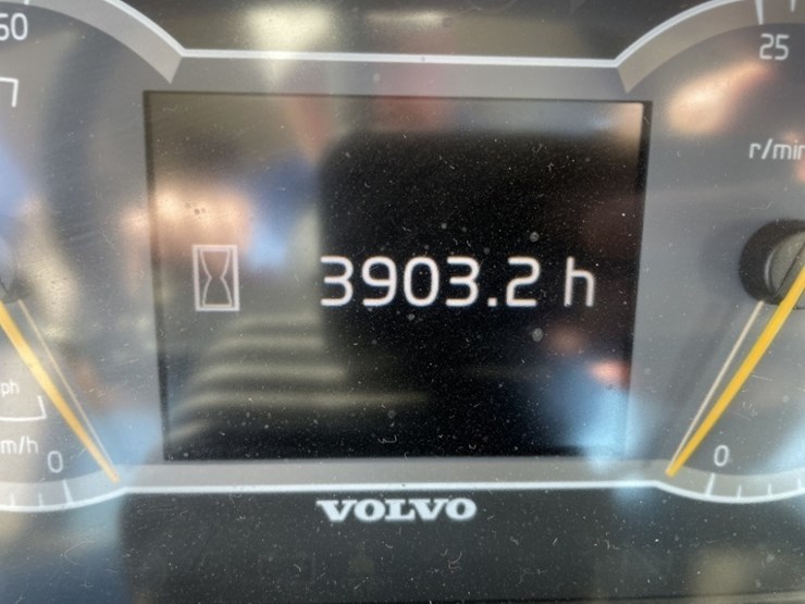 2023-volvo-l70h-image-45