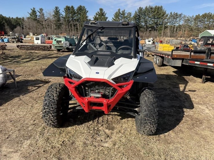 2022-polaris-pro-xp-sport-utv-image-2