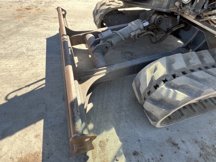 2013-volvo-ecr58-image-15