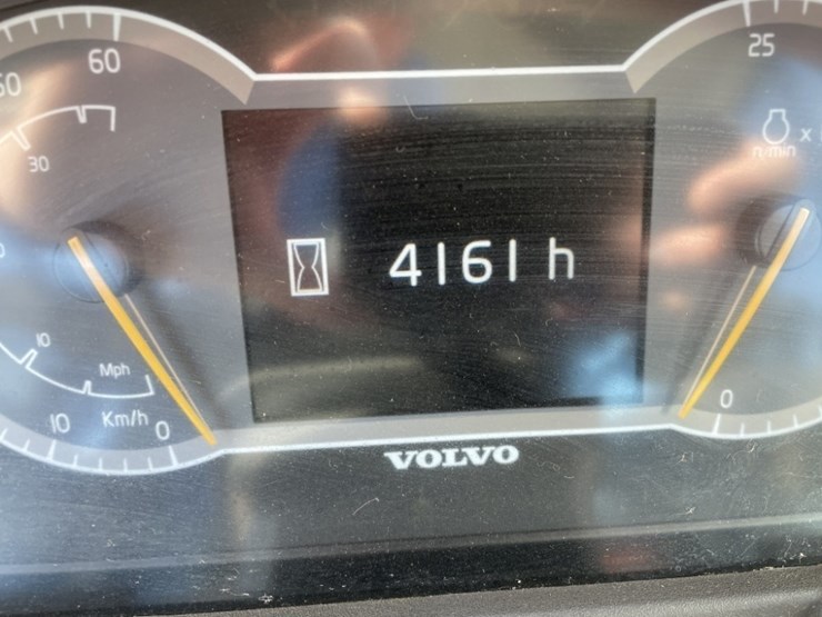 2024-volvo-l70h-image-43