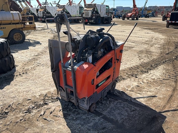 husqvarna-fs5000d-image-1