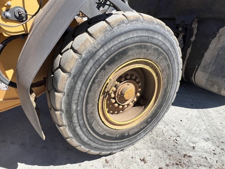 2022-volvo-l90h-image-29