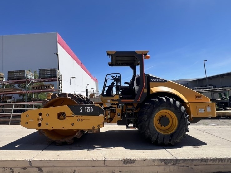 volvo-sd115b-image-2