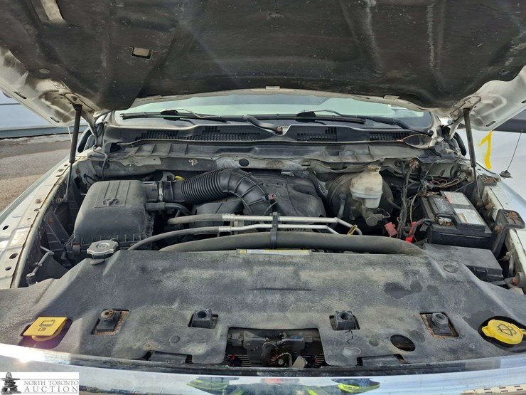 2011-dodge-2500-image-12