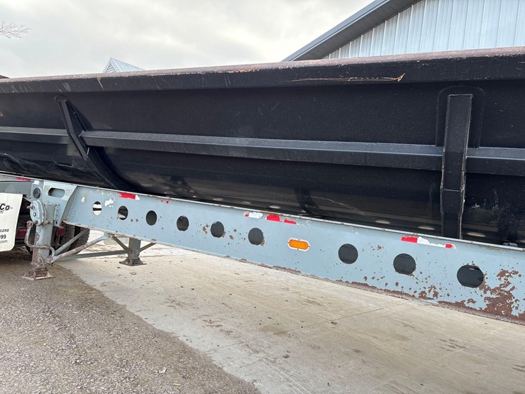 2015-smithco-side-dump-image-47