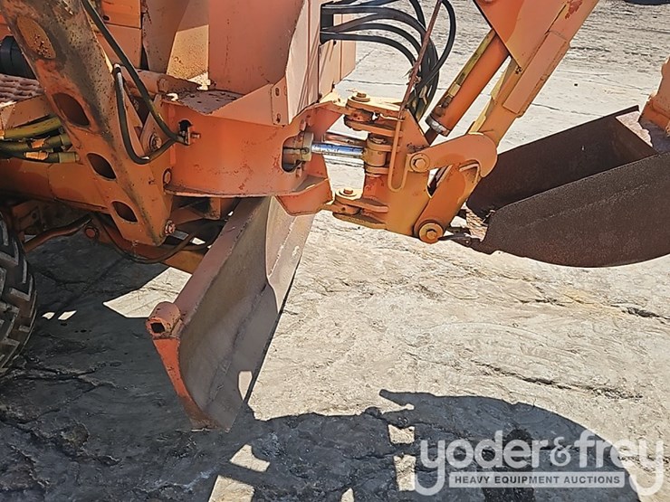 ditch-witch-3210-image-10