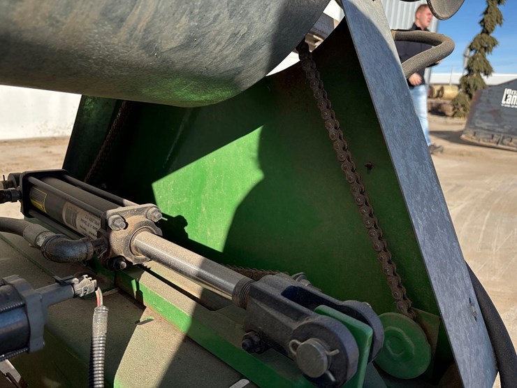 a1-60-gallon-3pt-mist-sprayer--1-owner-image-15