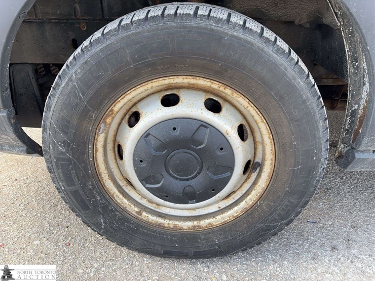 2017-ford-transit-image-26