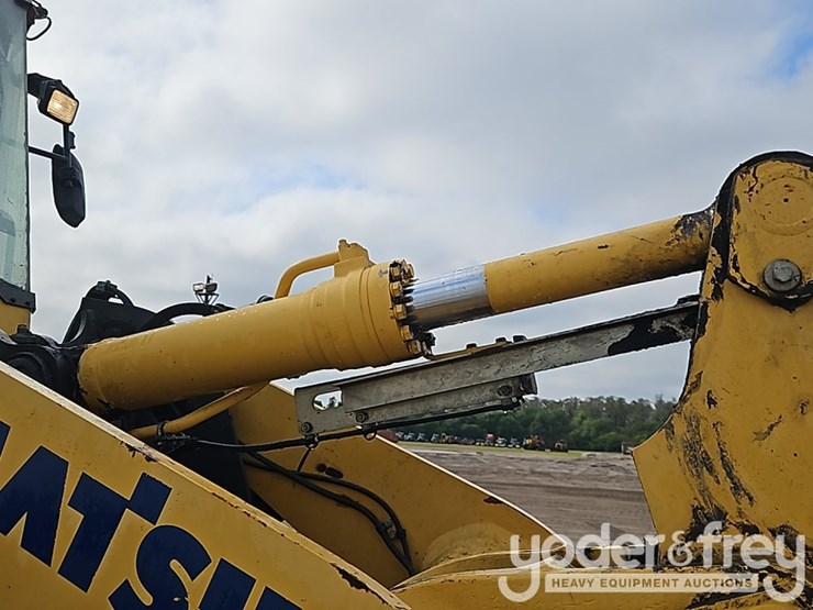 2014-komatsu-wa270-7-image-12