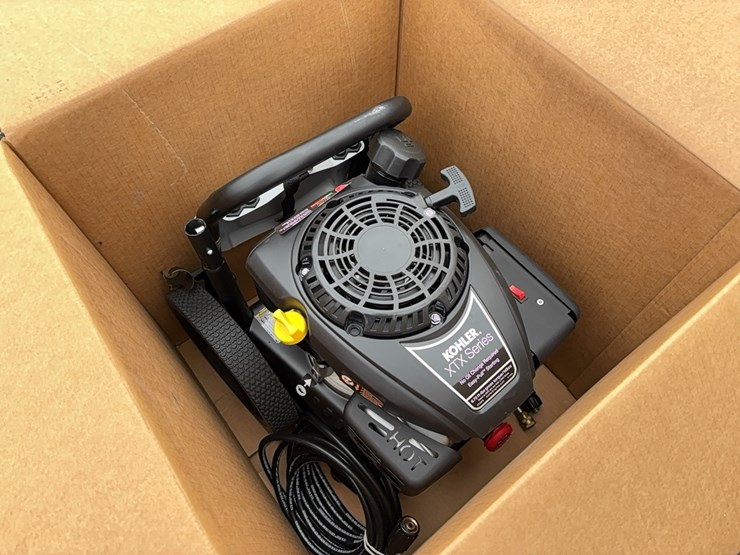 new-2800-psi-simpson-pressure-washer-w/-kohler-engine-new-support-equipment-image-1