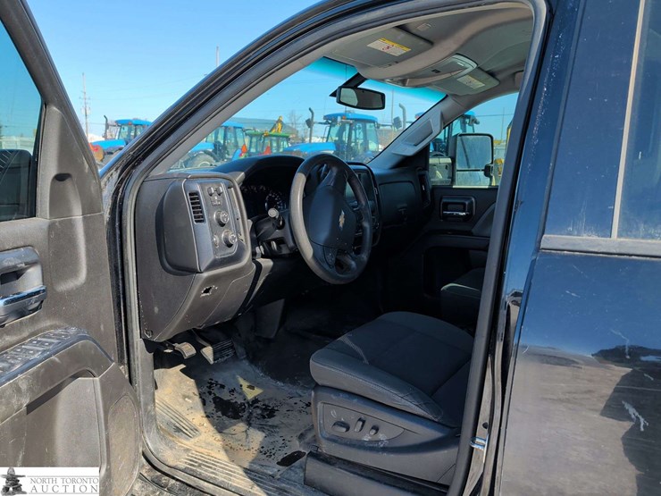 2016-chevrolet-silverado-2500hd-image-9