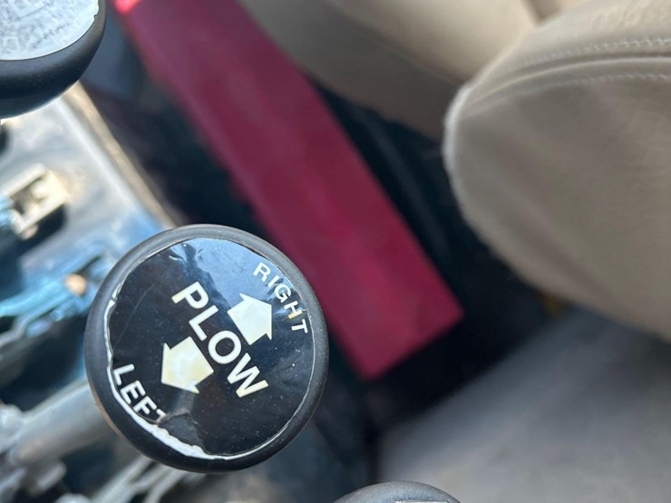 2007-sterling-l9500-image-56