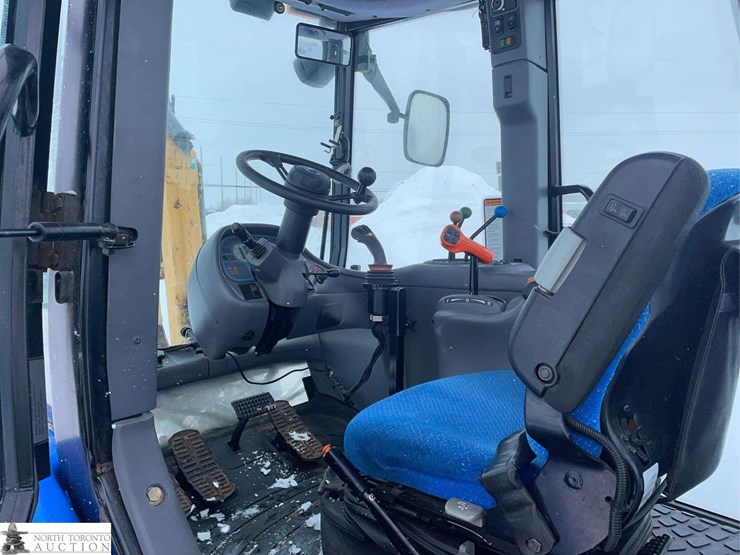 2014-new-holland-tv6070-image-9