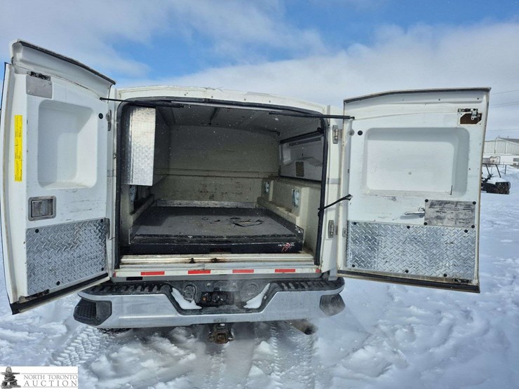 2020-gmc-sierra-2500hd-image-24