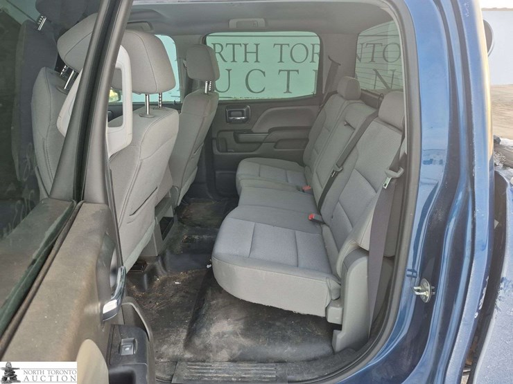 2018-chevrolet-silverado-1500-image-30