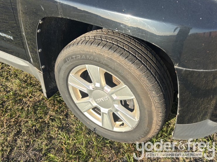 2012-gmc-terrain-image-8