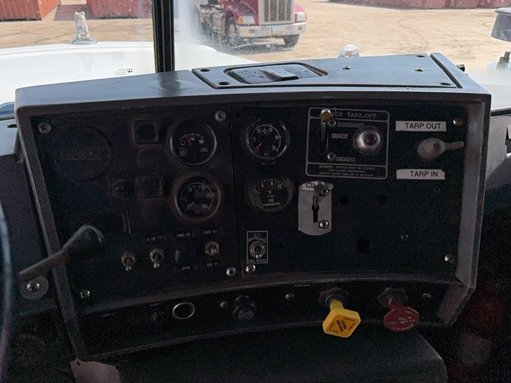 mack-rd688s-image-15