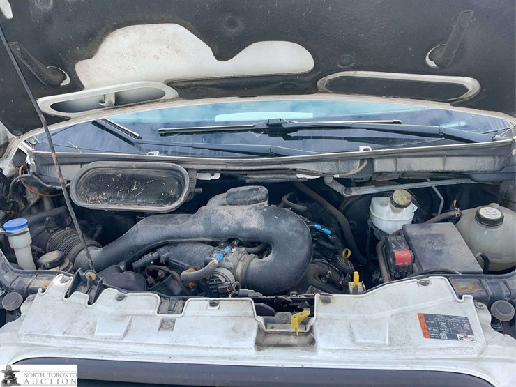 2015-ford-transit-image-12