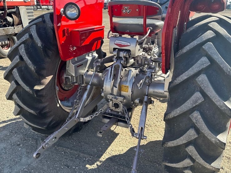 massey-ferguson-165-image-8