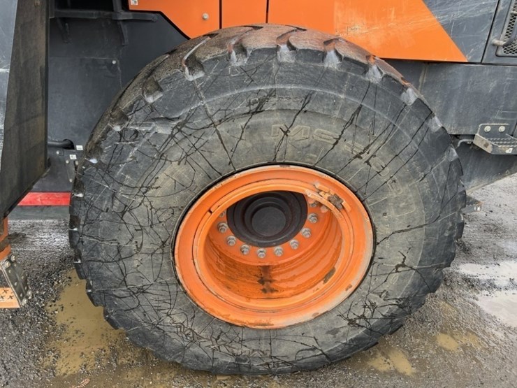 2021-doosan-dl320-7-image-13