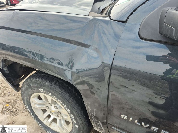 2017-chevrolet-silverado-1500-image-22