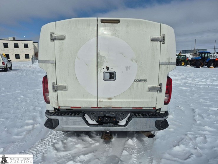 2020-gmc-sierra-2500hd-image-4