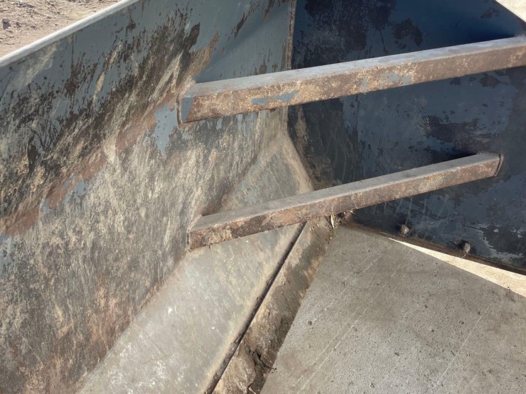 raveling-12ft-volvo-loader-mount-push-blade--1-owner-image-12