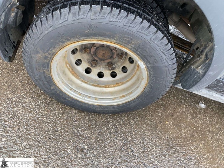 2017-ford-transit-image-28