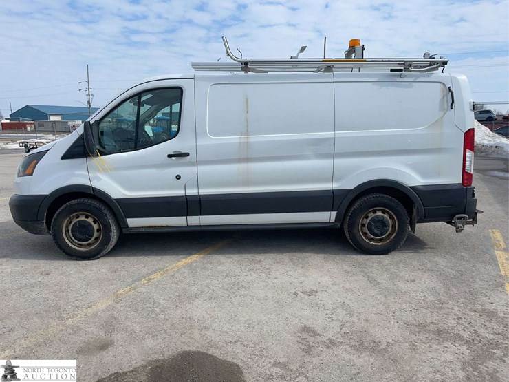 2015-ford-transit-image-8