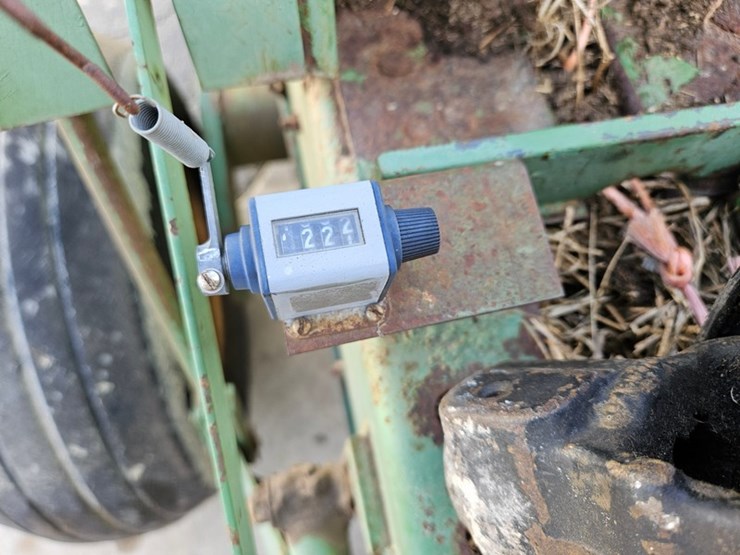 john-deere-327-image-41