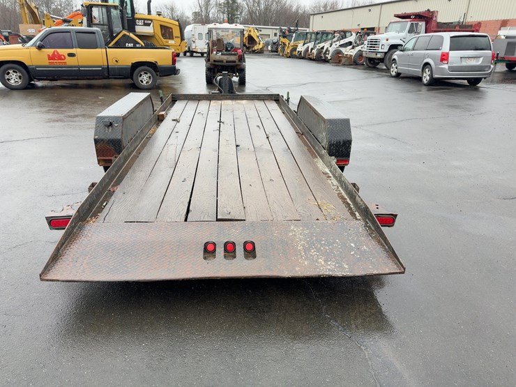 2005-cam-superline-18'-t/a-tilt-deck-trailer-image-4