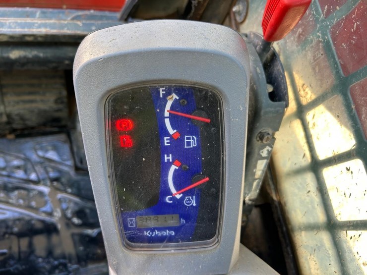 2016-kubota-svl75-2-image-21