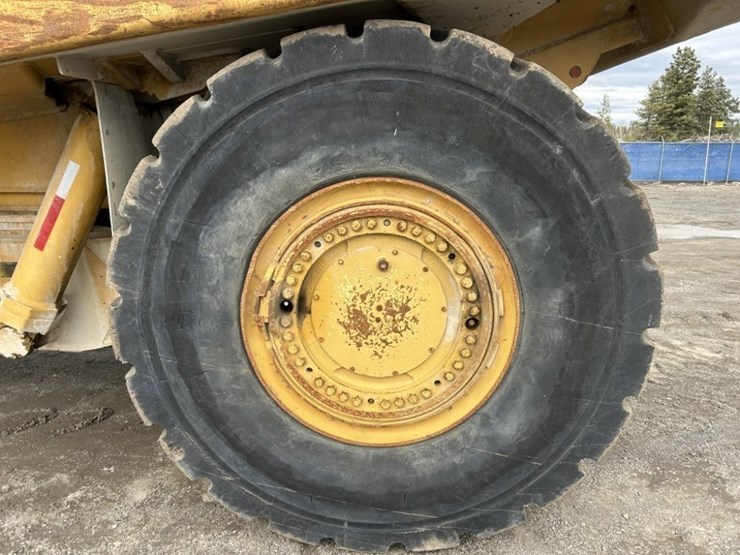 2009-caterpillar-ad55b-image-11