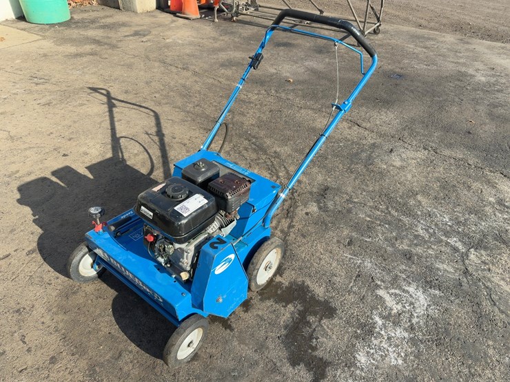 bluebird-p18-walk-behind-overseeder-image-1