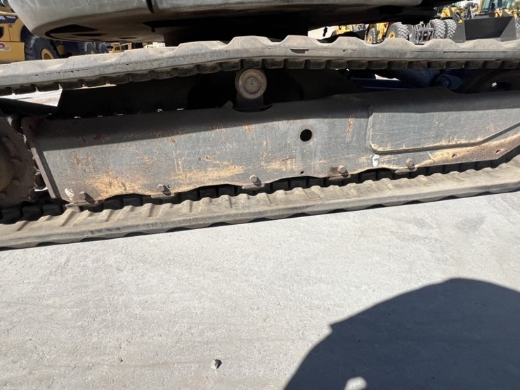 2013-volvo-ecr58-image-21