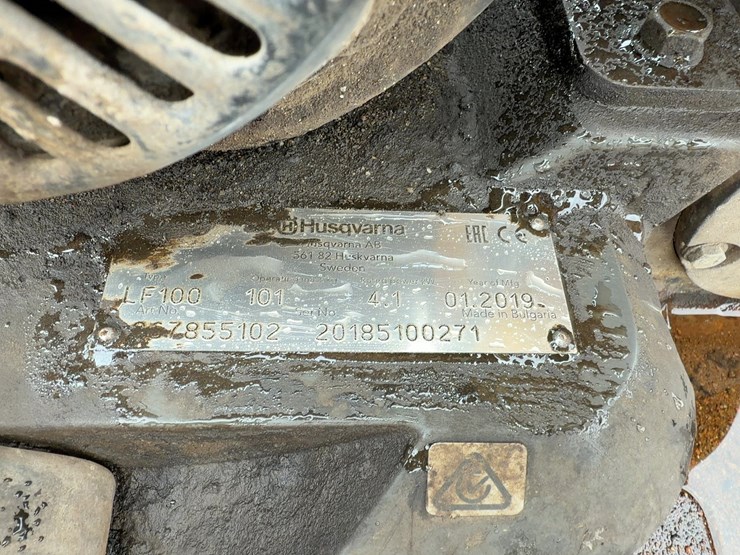 husqvarna-lf100-plate-compactor-image-6