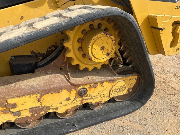 2017-caterpillar-299d2-image-9