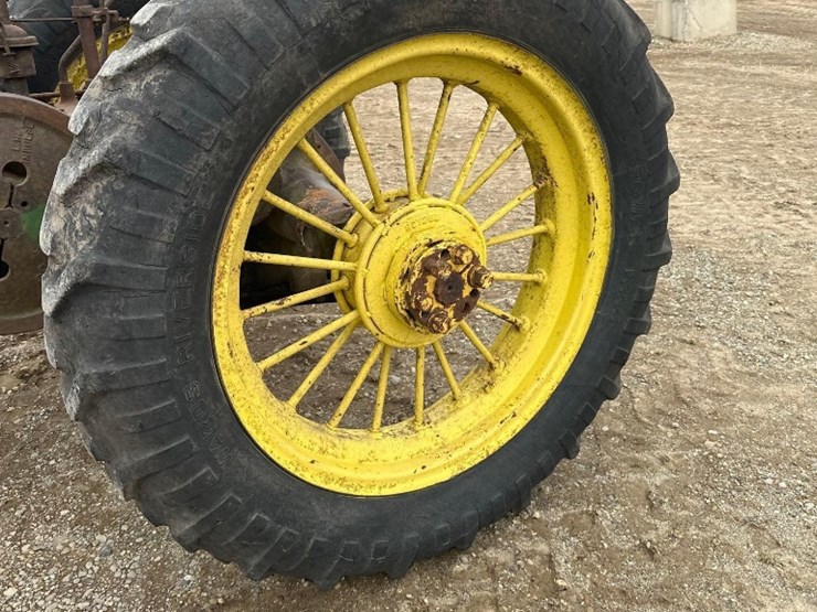 john-deere-a-image-7