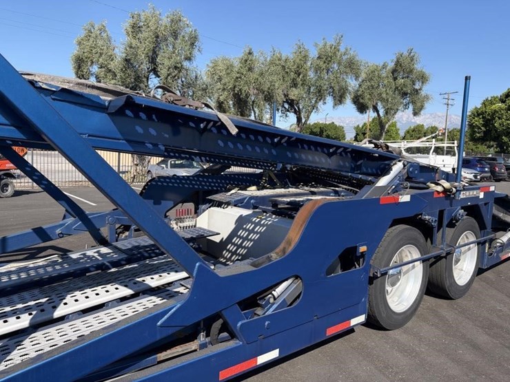 2017-peterbilt-389-image-9