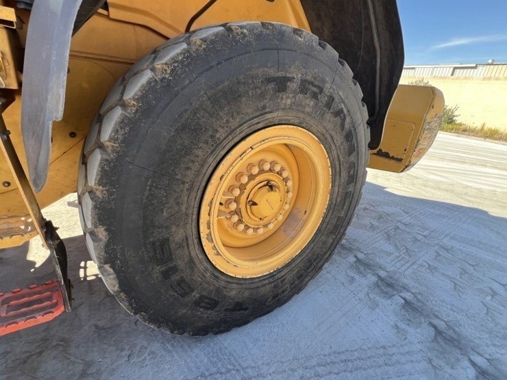 2020-volvo-l70h-image-23