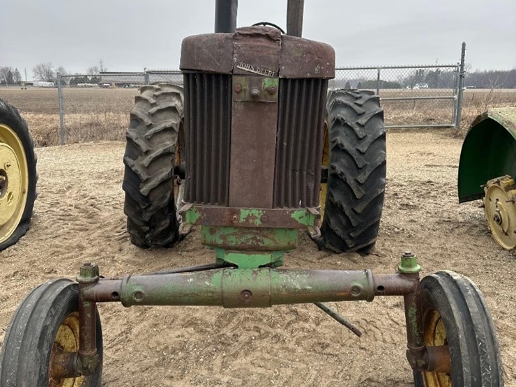 john-deere-70-image-2