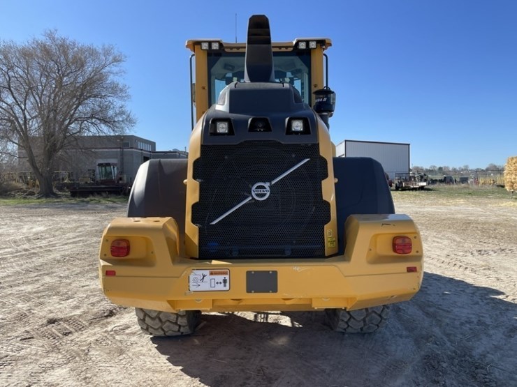 2023-volvo-l70h-image-4