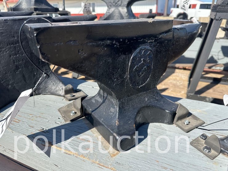 1717---18.5"-x-3.25"-anvil---from-the-harlan-beer-estate-image-1