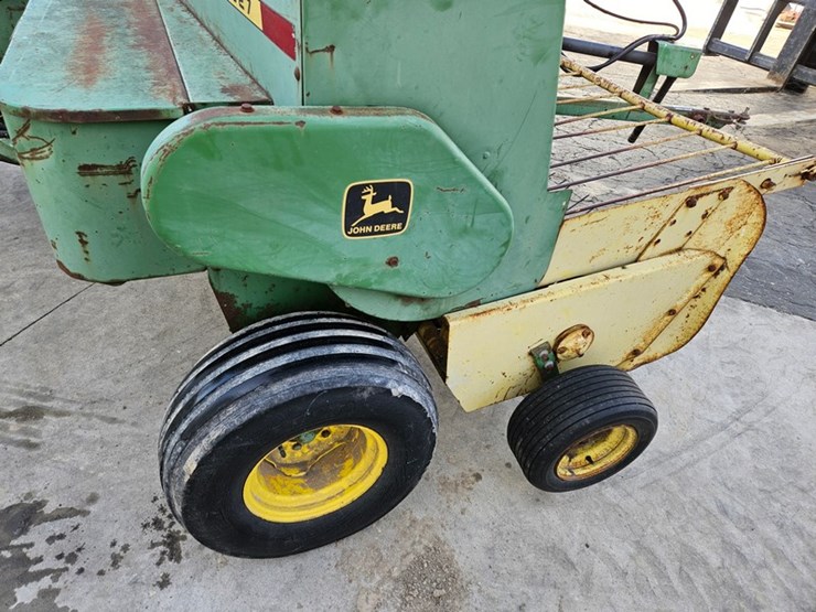 john-deere-327-image-37