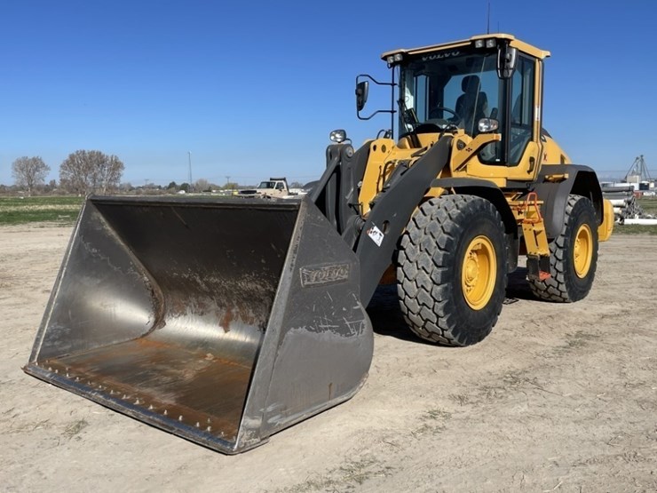 2023-volvo-l70h-image-1