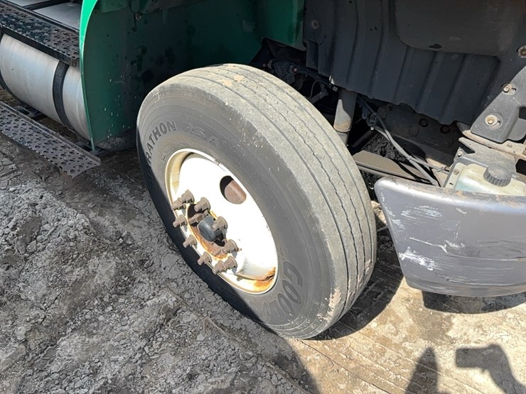 2016-international-durastar-4300-image-19