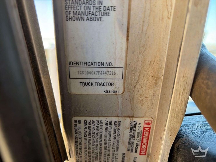 2015-kenworth-t800-t/a-wet-kit-sleeper-cab-truck-tractor-image-7